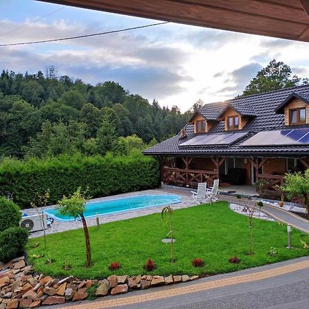 Jaskowa Chata Bieszczady Apartament Z Basenem Baligród Exterior foto