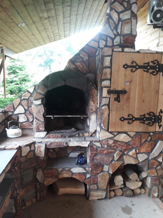Jaskowa Chata Bieszczady Apartament Z Basenem Baligród Exterior foto