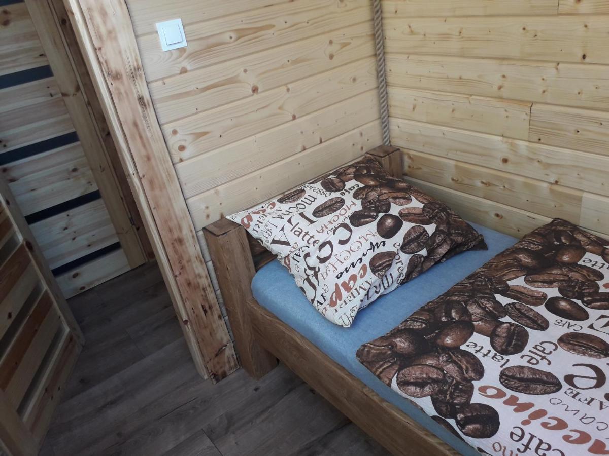 Jaskowa Chata Bieszczady Apartament Z Basenem Baligród Exterior foto